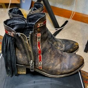 Corral distressed bootie